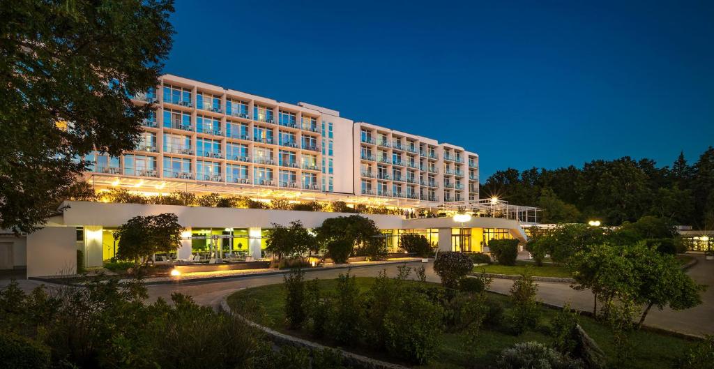 MAGAL HOTEL AMINESS BY 3*,VEYA HOTEL BY AMINESS 3*